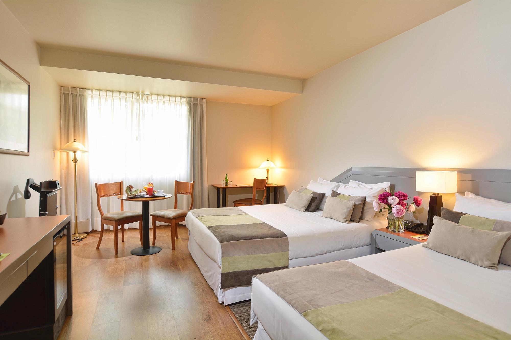 Hotel Eurotel Providencia Santiago del Cile Esterno foto